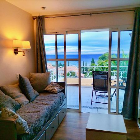 Superbe Appartement Avec Vue Mer Et Piscine Saint-Raphaël Esterno foto